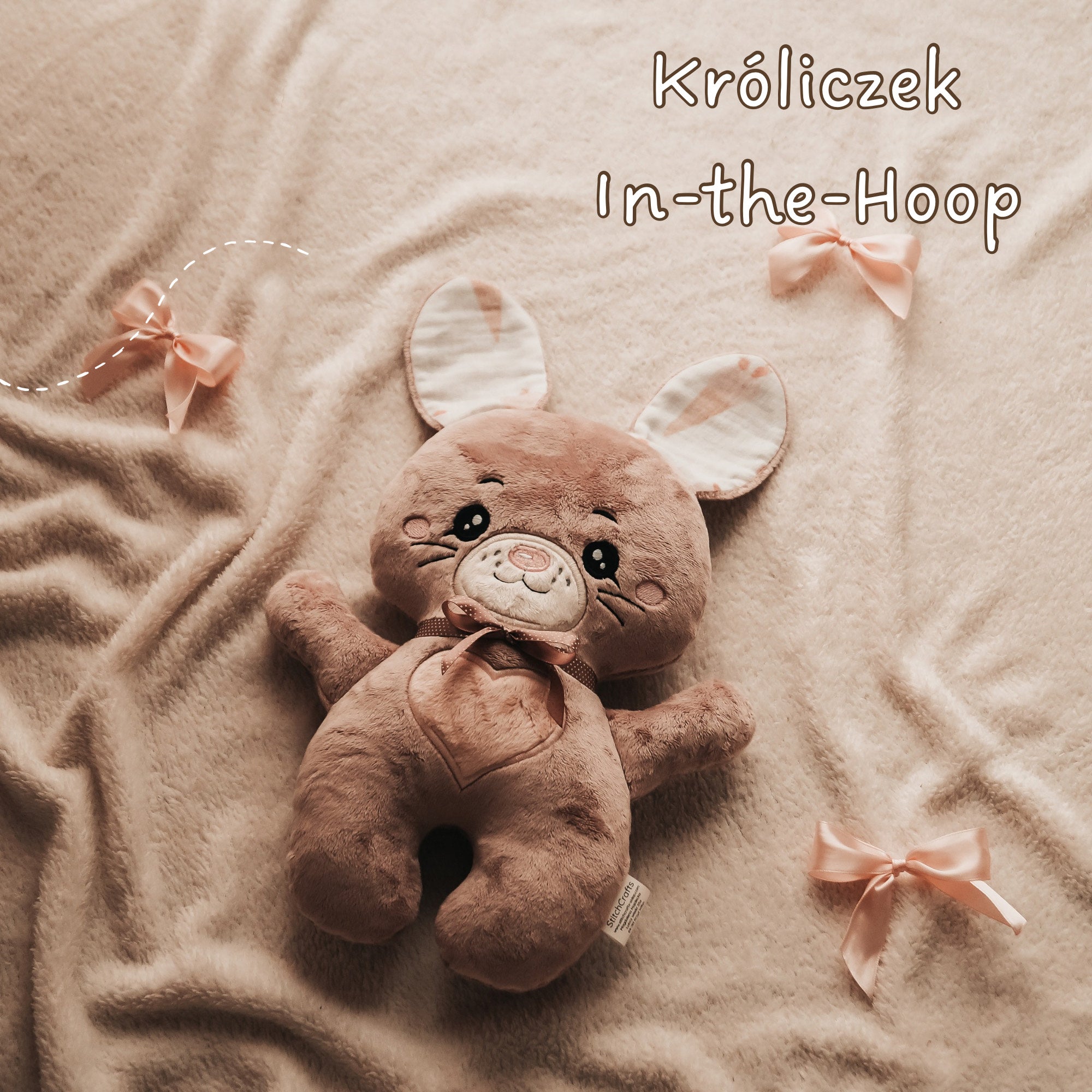 Króliczek In-the-Hoop – wzór króliczka na hafciarkę, Beginner Friendly (3 rozmiary + instrukcja PDF)